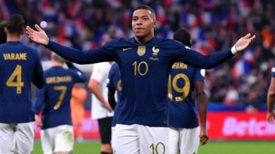 Mundial de Qatar 2022: victoria de Francia contra Australia. Foto: IG @k.mbappe