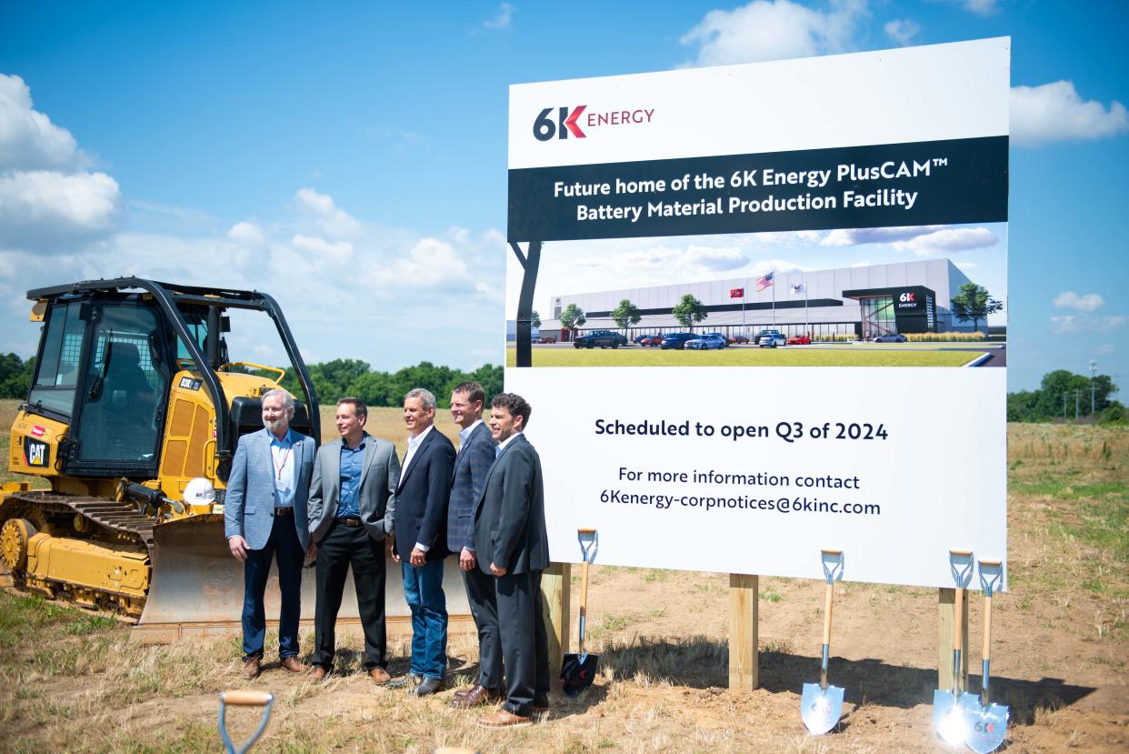 Rep. Chris Todd, 6K Energy CEO Aaron Bent, Governor Bill Lee, Economic and Community Development Director Stuart McWhorter, and 6K Group President Sam Trinch poses for a photo during the 6K Energy groundbreaking in Jackson, Tenn. on Tuesday, Jun. 13, 2023. 