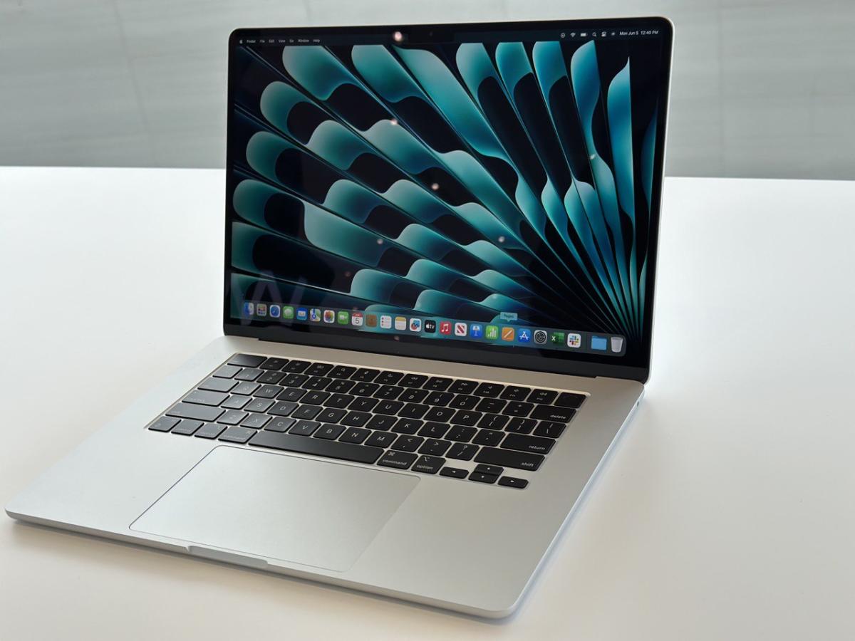 Apple launches the new 15-inch MacBook Air