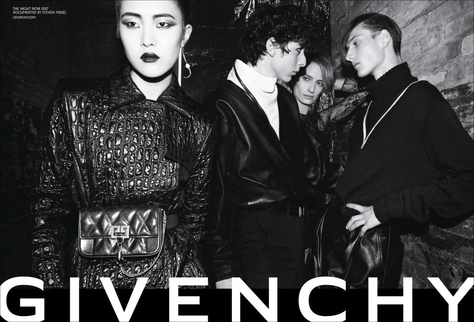 <p><strong>Models:</strong> Karolin Wolter, Sohyun Jung, Veronika Kunz, Massima Lei, Alexis Sundman, Tamy Glauser <br><strong>Photographer:</strong> Steven Meisel<br>(Photo: Courtesy of Givenchy) </p>