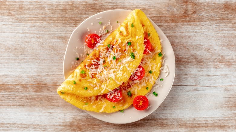 omelete on plate