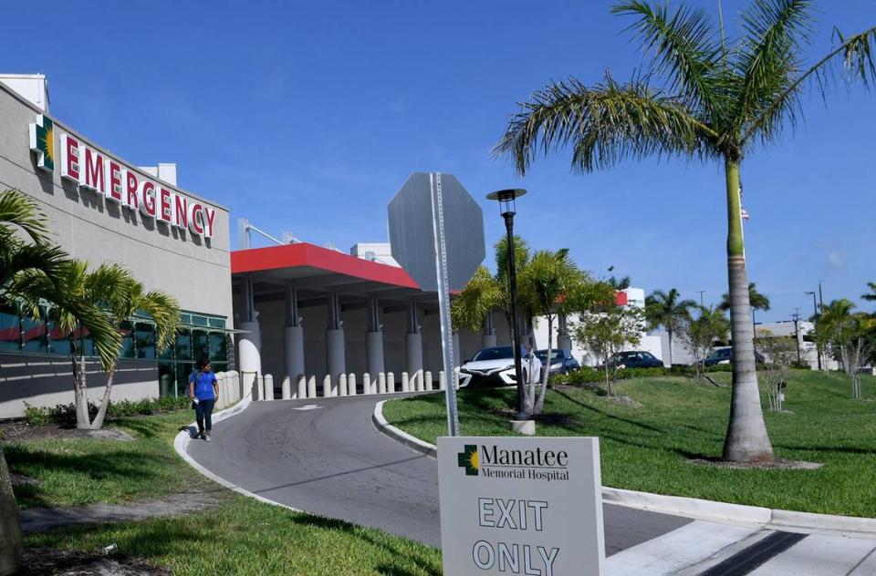 Manatee Memorial Hospital’s emergency entrance