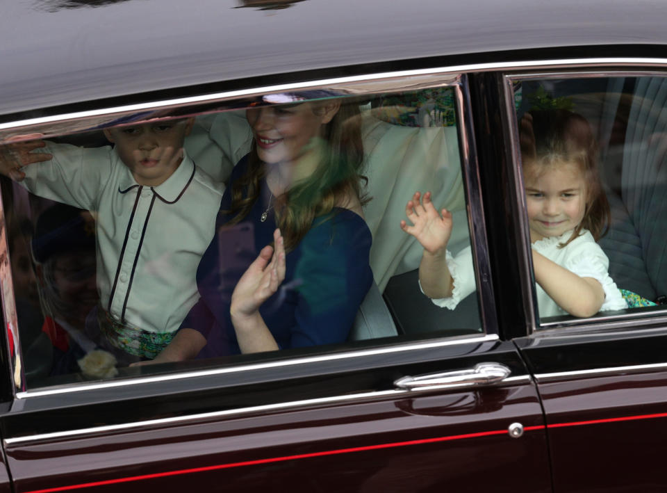 Prinzessin Charlotte weiß, wie der “Royal Wave” geht. (Bild: Getty Images)