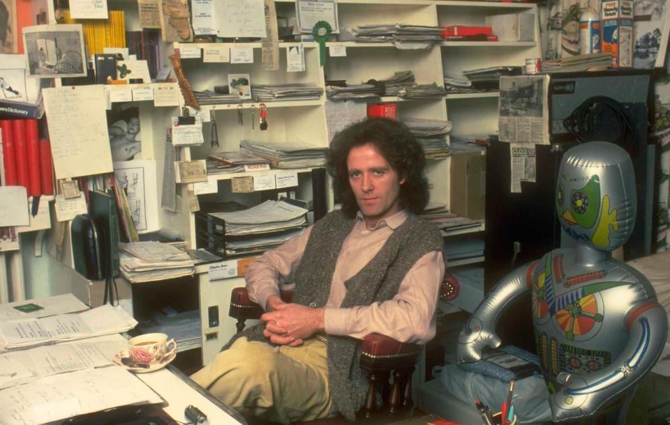 Viel Papierkram: Anfang der 80er-Jahre stritt Gilbert O&#39;Sullivan mit seiner Plattenfirma &#xfc;ber seinen ungerechten Vertrag. (Bild: TV Times via Getty Images)