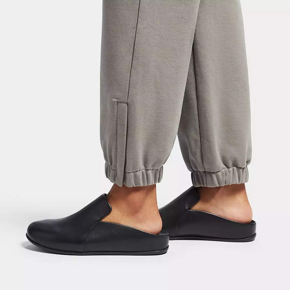 15 Best Slippers With Arch Support, Podiatrist-Approved 2024