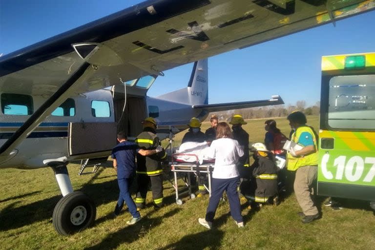 Los aeródromos bonaerenses también funcionan como pistas de aterrizaje de vuelos sanitarios