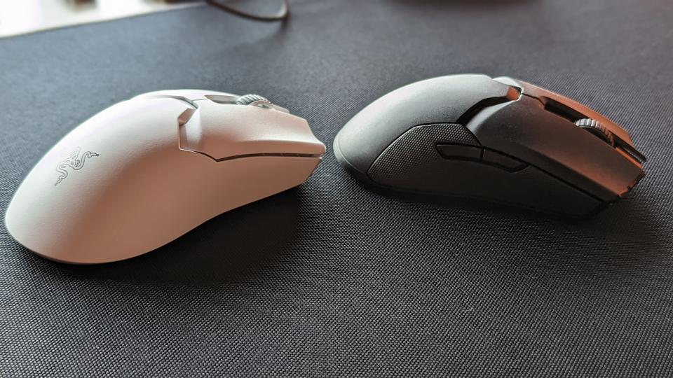 Razer removed the right thumb buttons from the Viper V2 Pro