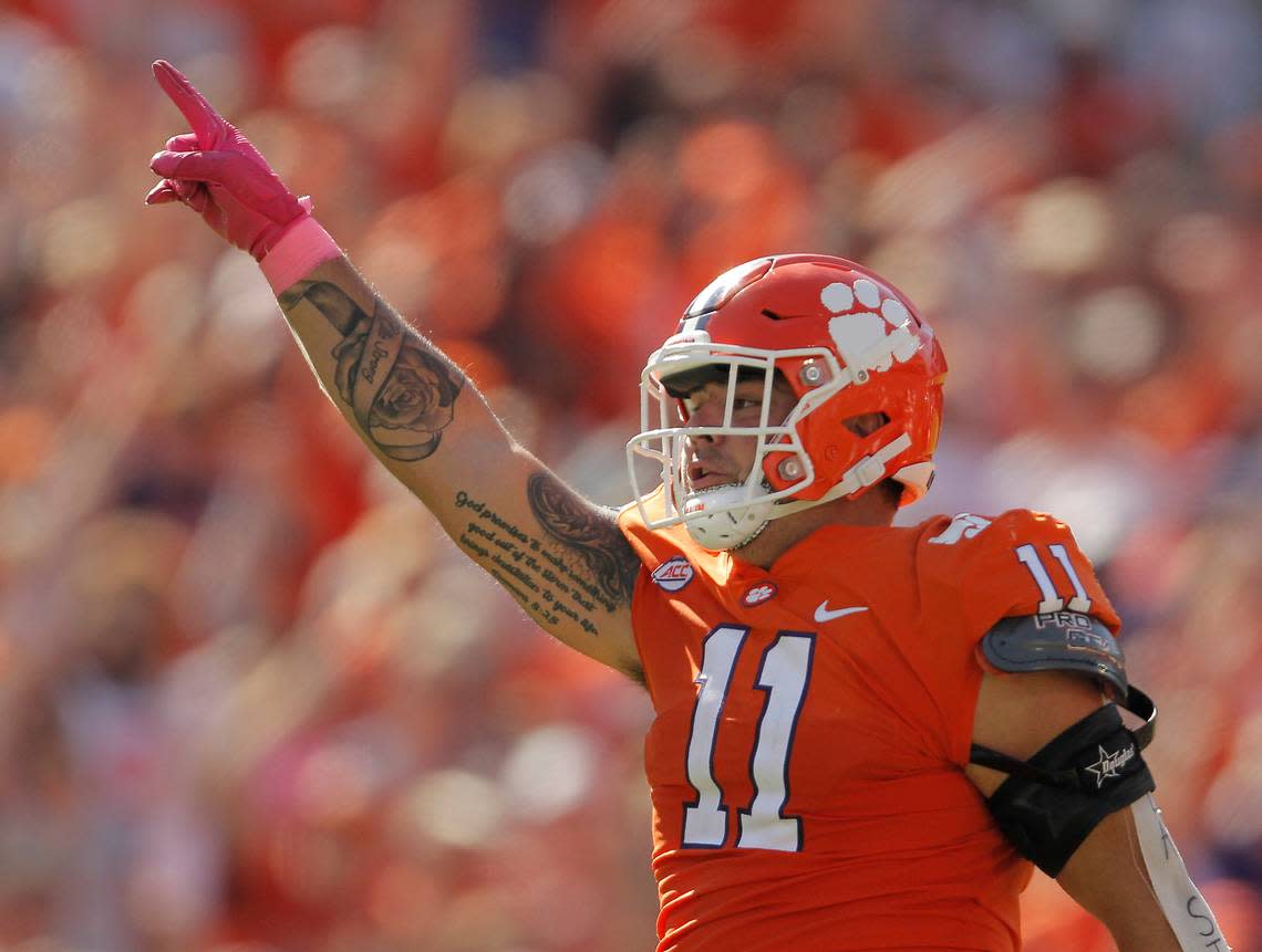 Clemson’s Bryan Bresee celebrates after a big hit against Syracuse on Oct. 22, 2022. (Travis Bell/SIDELINE CAROLINA)