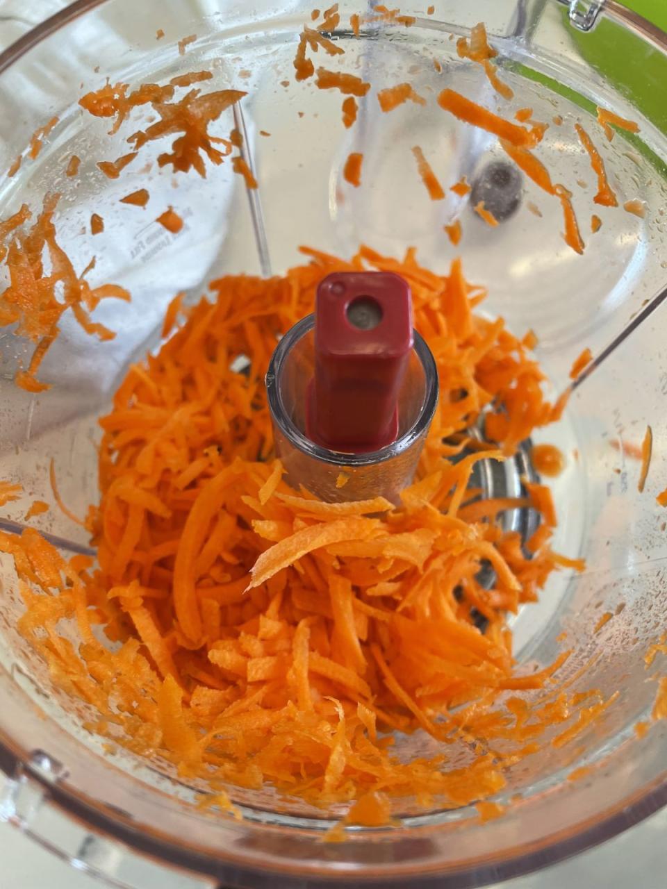 <p>If a blender comes with a food processor attachment, we also test that attachment to see how well it performs. We shred carrots and mozzarella, mince parsley, grind parmesan and slice pepperoni and tomatoes. </p><p>When testing, we rate the helpfulness of the owner’s manual and evaluate how easy each model is to assemble, use and clean. We also consider how noisy each blender is while operating. Finally, we check how well the blender cups resist staining from tomato sauce that is left overnight. We measure the wear after 14 cycles in the dishwasher.</p>