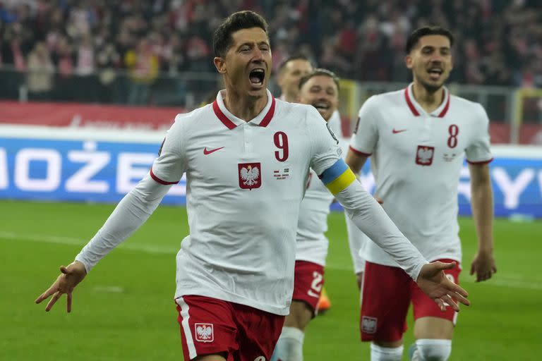 La selección de Polonia, con Robert Lewandowski a la cabeza, anunció sus 26 convocados para disputar la Copa del Mundo