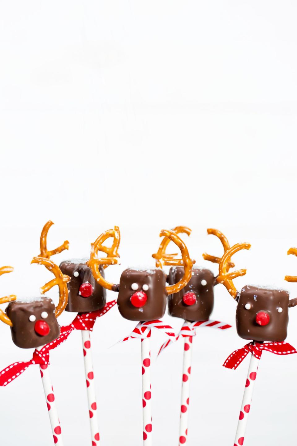 Chocolate-Covered Marshmallow Reindeer Pops