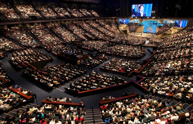 Lakewood Church seats 16,800 people in their central campus, which previously was the Compaq Center. The Church’s pastor Joel Osteen has an international following through television broadcasts and his web site. - Photo: Nick de la Torre / Houston Chronicle (Getty Images)