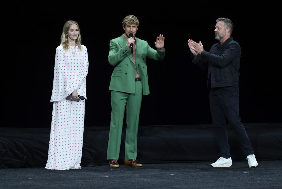 Emily Blunt, Ryan Gosling, and David Leitch talking