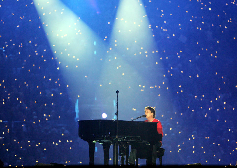 Singer Paul McCartney performs during the Super Bowl XXXIX halftime show at Alltel Stadium on February 6, 2005 in Jacksonville, Florida.&nbsp;