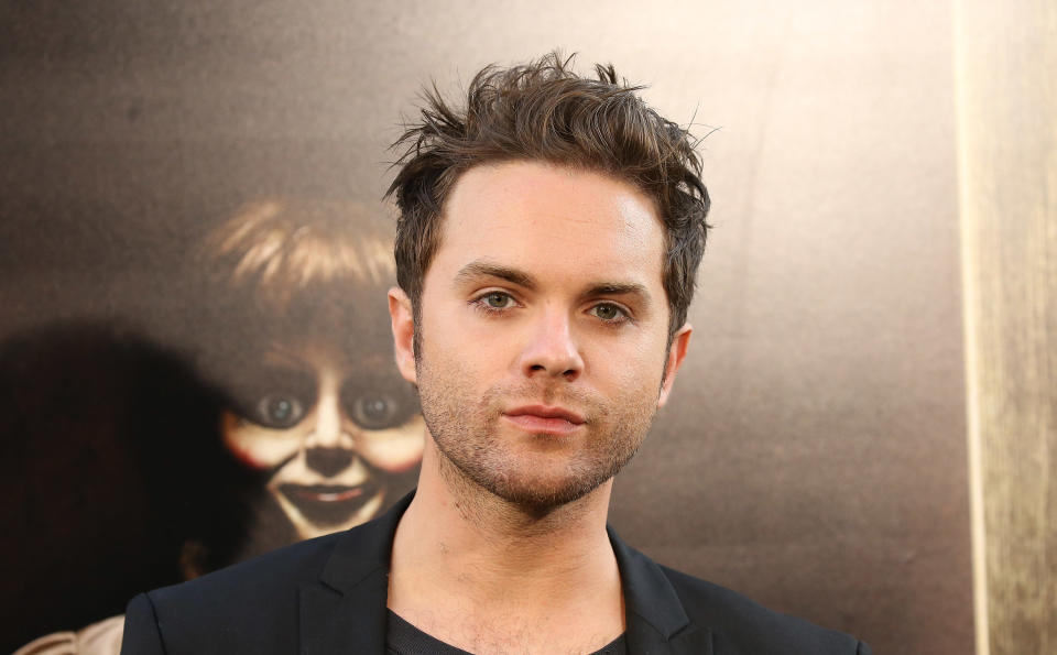 The "Heroes" actor<a href="https://www.huffingtonpost.com/entry/thomas-dekker-comes-out_us_5968d074e4b03389bb16d035">&nbsp;publicly opened up about his sexuality</a>&nbsp;on Twitter in July, but suggested he was inspired to do so after a &ldquo;prominent gay man&rdquo; outed him.&nbsp;<br /><br />The 32-year-old described himself as a &ldquo;man who proudly loves other men&rdquo; in a short essay he included with his tweet. He also revealed that he&rsquo;d married his husband in April.&nbsp;<br /><br /><a href="https://www.huffingtonpost.com/entry/thomas-dekker-comes-out_us_5968d074e4b03389bb16d035">Read more here</a>.&nbsp;<br />