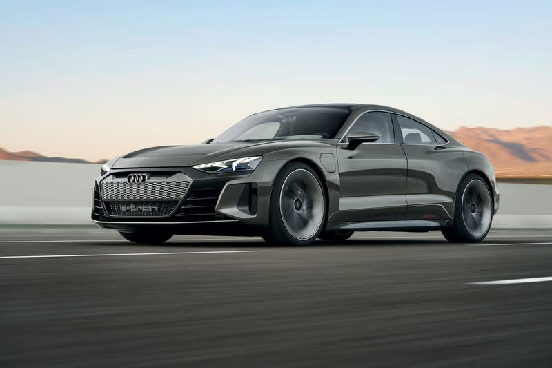 從e-tron與e-tron GT Concept的推出，可以看出Audi朝電動車領域發展計劃。