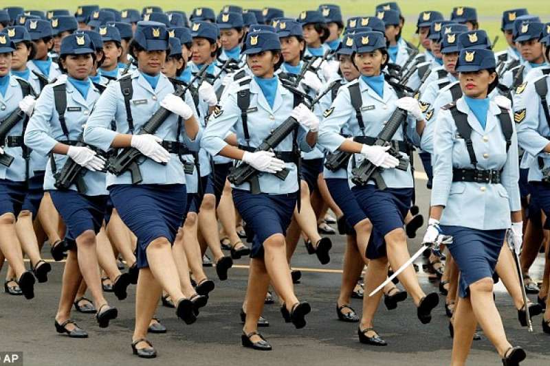 印尼女兵。（美聯社）