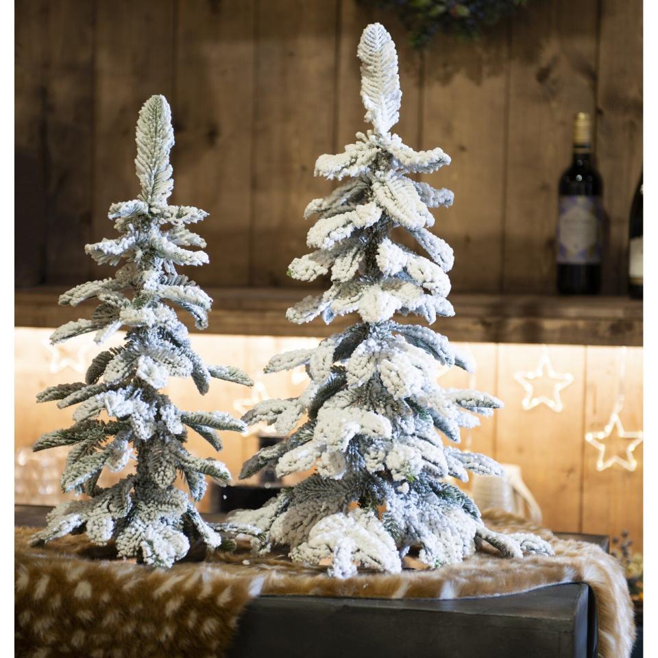 21) Snowy Alpine Mini Tree
