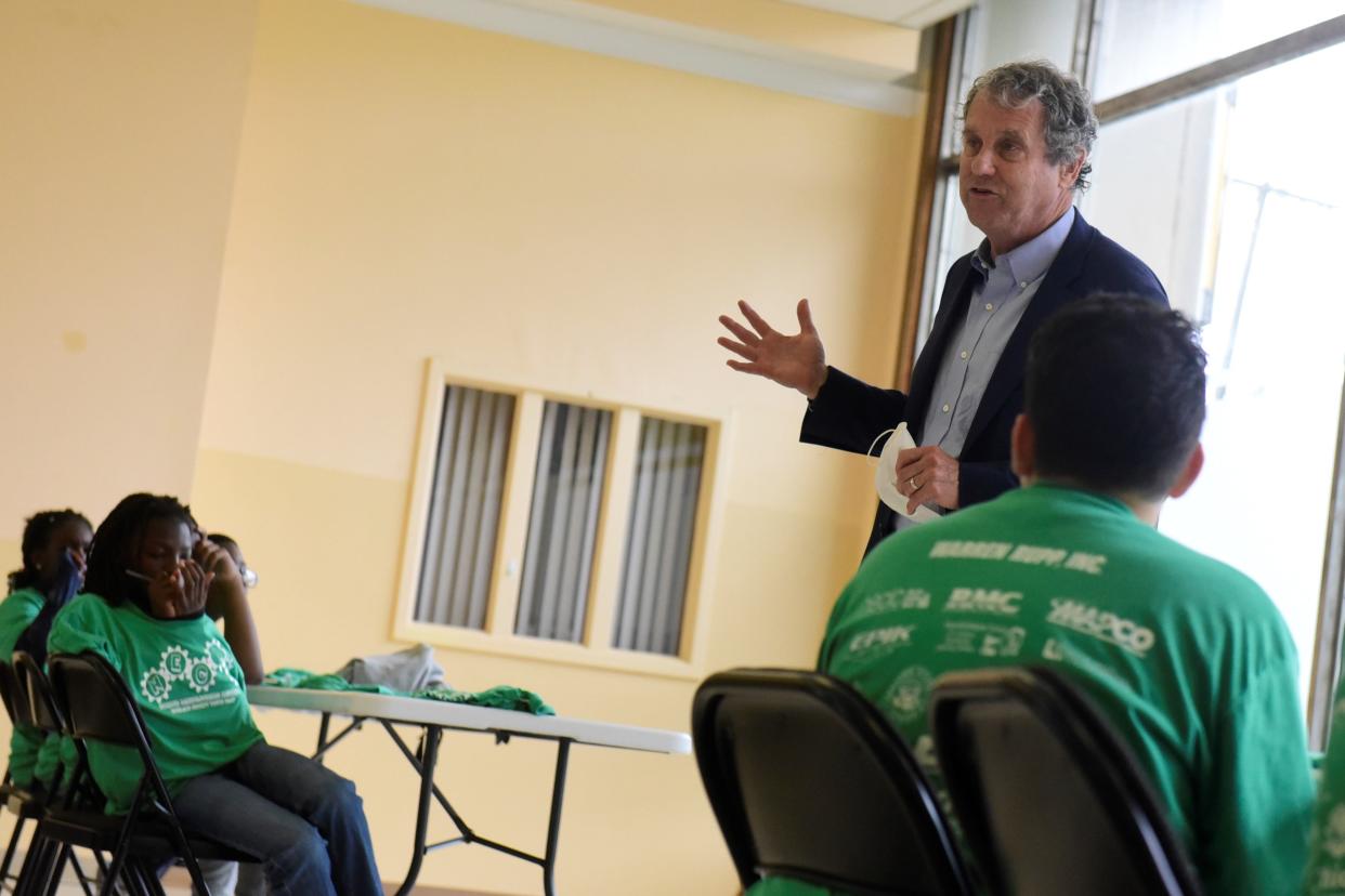 U.S. Senator Sherrod Brown (D-OH) talked to students about the importance of manufacturing Monday morning in downtown Mansfield during the Richland County summer manufacturing camp his office helped organize.