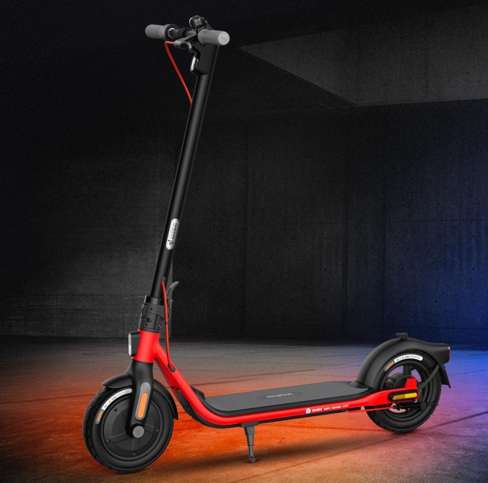 ▲Segway Ninebot D38U電動滑板車，原價$22,800活動價$18,800。（圖片來源：Yahoo購物中心）