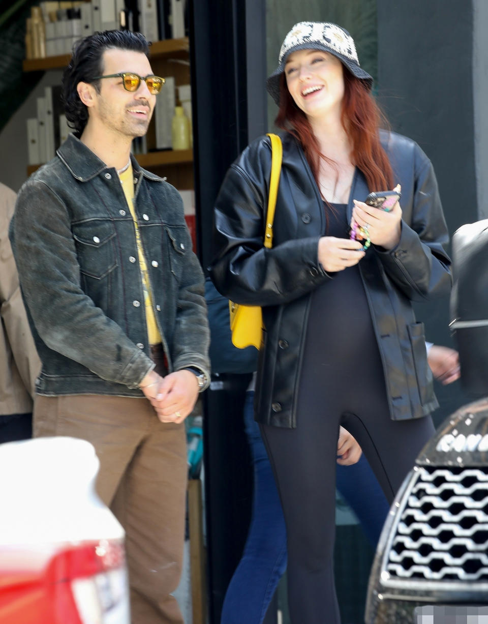 <p>Joe Jonas and pregnant Sophie Turner grab lunch in Beverly Hills on May 17.</p>