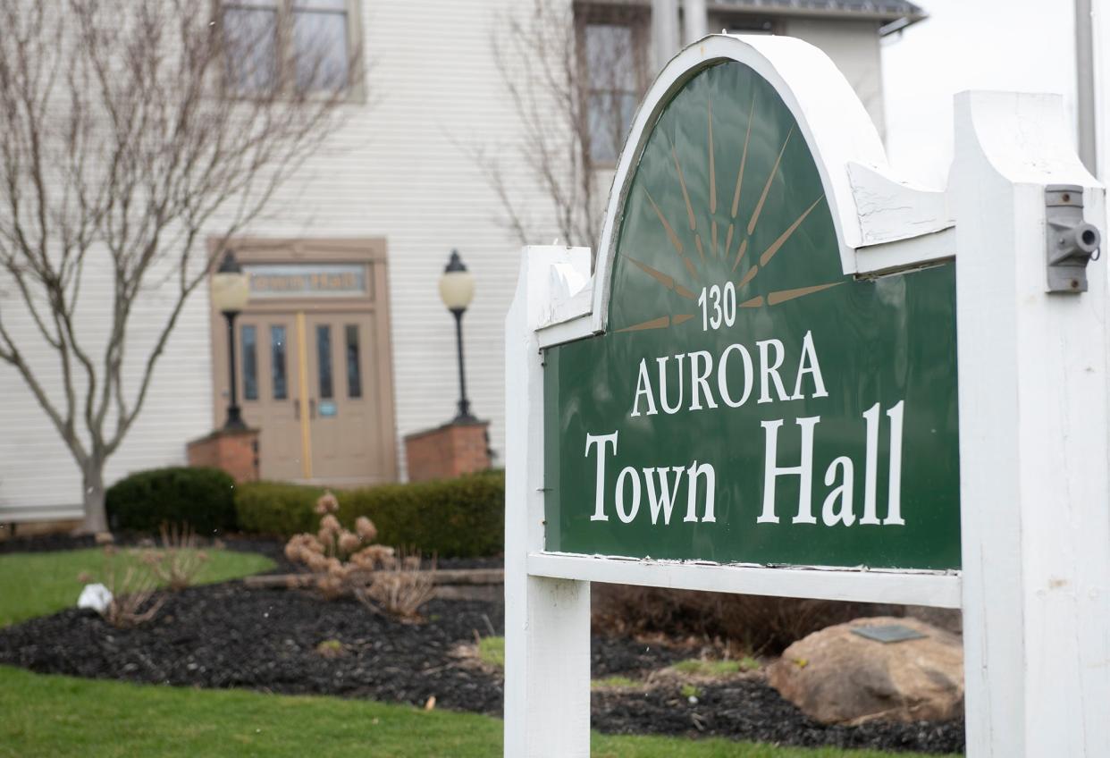 Aurora Town Hall will be getting new windows after City Council approved a contract for the purchase for almost $48,000. Service director Harry Stark said only two companies provided quotes because of the complex nature of the windows.