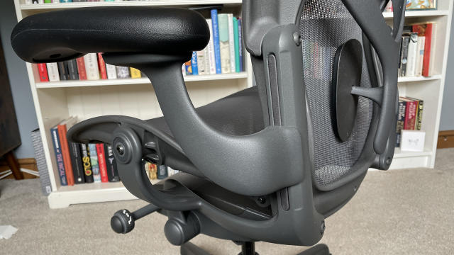 Aeron Chair By Herman Miller REVIEW Expensive But Worth The Cost -  MacSources