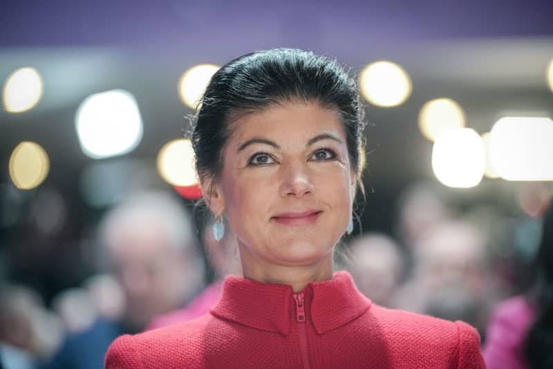 Sahra Wagenknecht takes part in the founding conference of the new Wagenknecht party, the "Sahra Wagenknecht Alliance - for Reason and Justice". The party was officially founded at the beginning of January with around 450 members. Kay Nietfeld/dpa