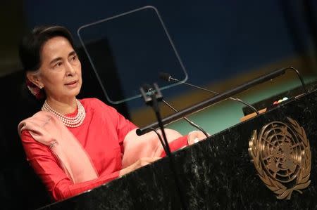 Myanmar's Minister of Foreign Affairs Aung San Suu Kyi addresses the 71st United Nations General Assembly in Manhattan, New York, U.S. September 21, 2016. REUTERS/Carlo Allegri/Files