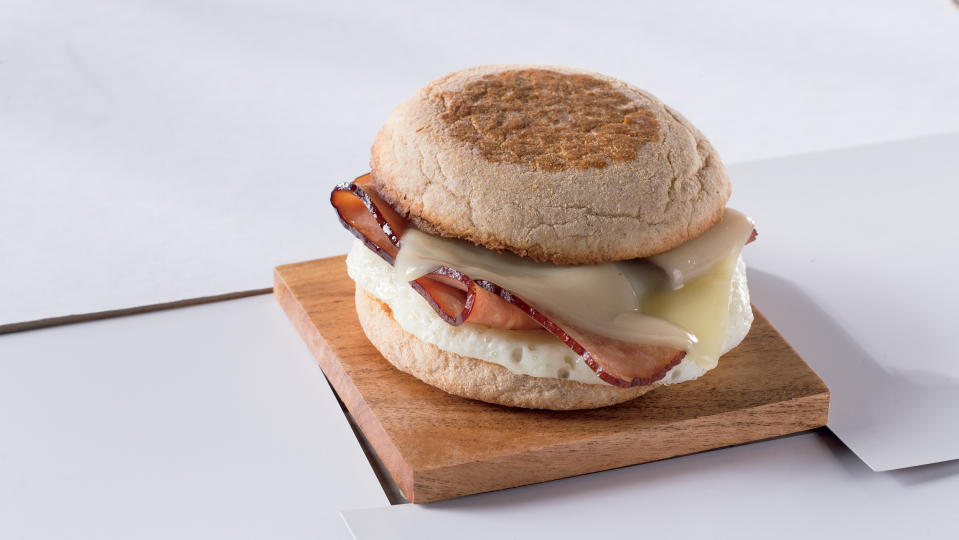 Starbucks reduced fat turkey bacon and egg white sandwich (Starbucks)