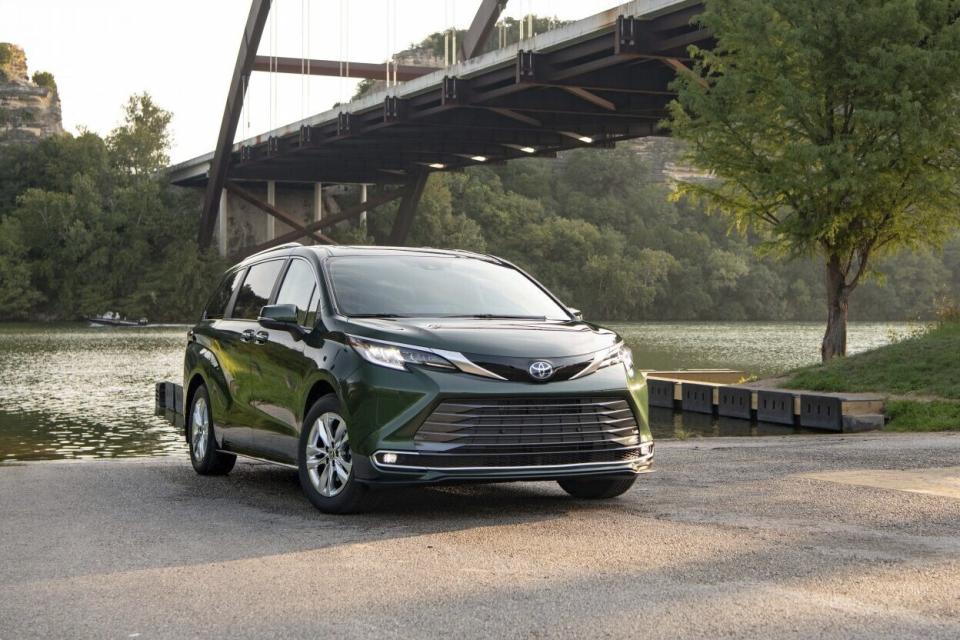 This photo provided by Toyota shows the 2024 Sienna. Every Sienna comes with a hybrid powertrain that gets impressive fuel economy for a minivan. (Toyota Motor Sales U.S.A. via AP)