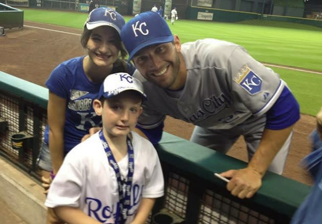 Jeff Francoeur shares special moment with autistic child, mom writes  glowing thank you note