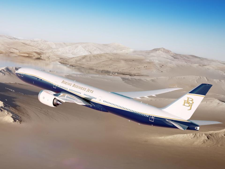 BBJ 777X.