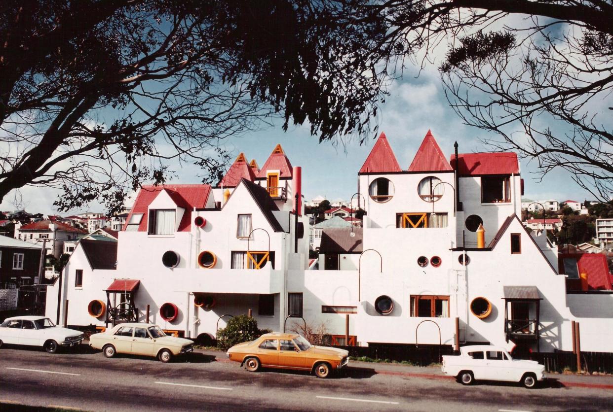 <span>A striking presence: Roger Walker’s 1973 complex Park Mews in Wellington’s Hataitai district.</span><span>Photograph: Supplied</span>