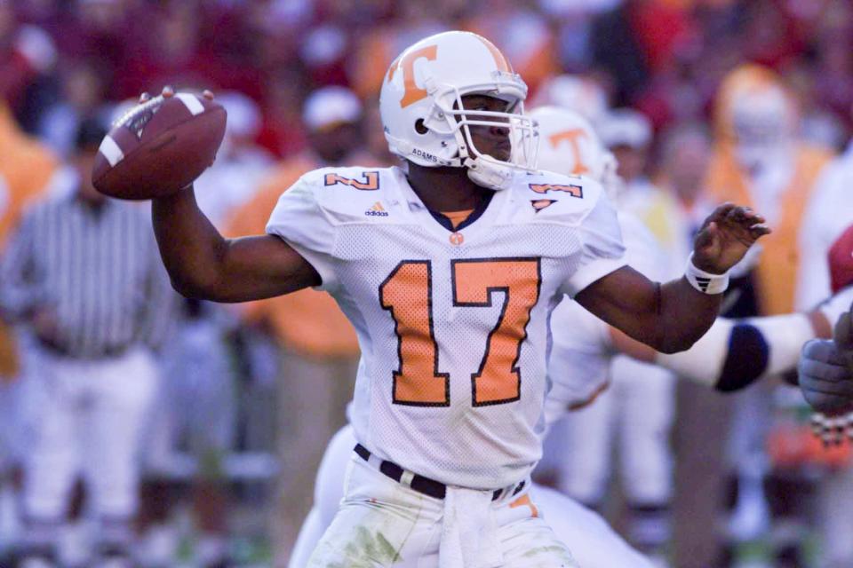 Tee Martin in action against Alabama on Oct. 23, 1999, in Tuscaloosa. The Vols won 21-7.