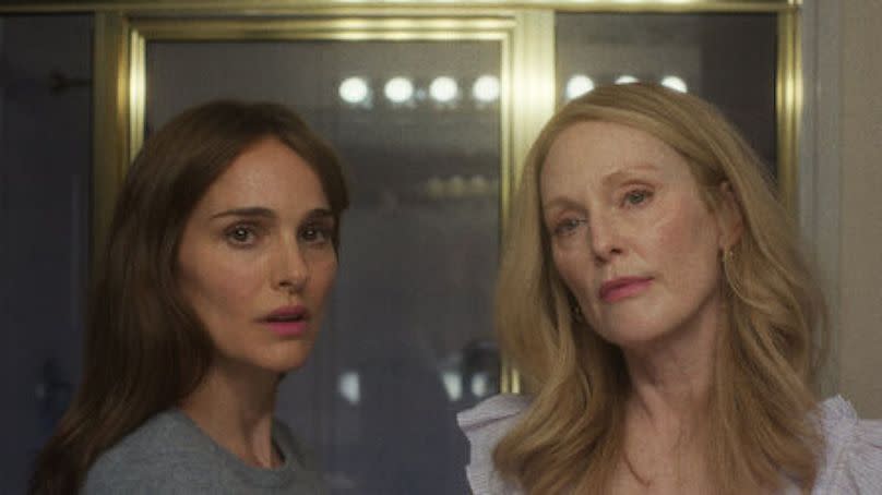 Natalie Portman and Julianne Moore in 'May December'