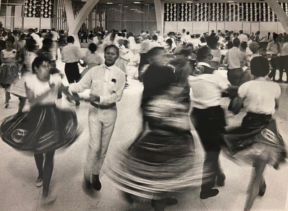 More than 500 square dancers, including some from the Satilla Swingers, took to the floor at the Jekyll Island Jamboree in 1972.