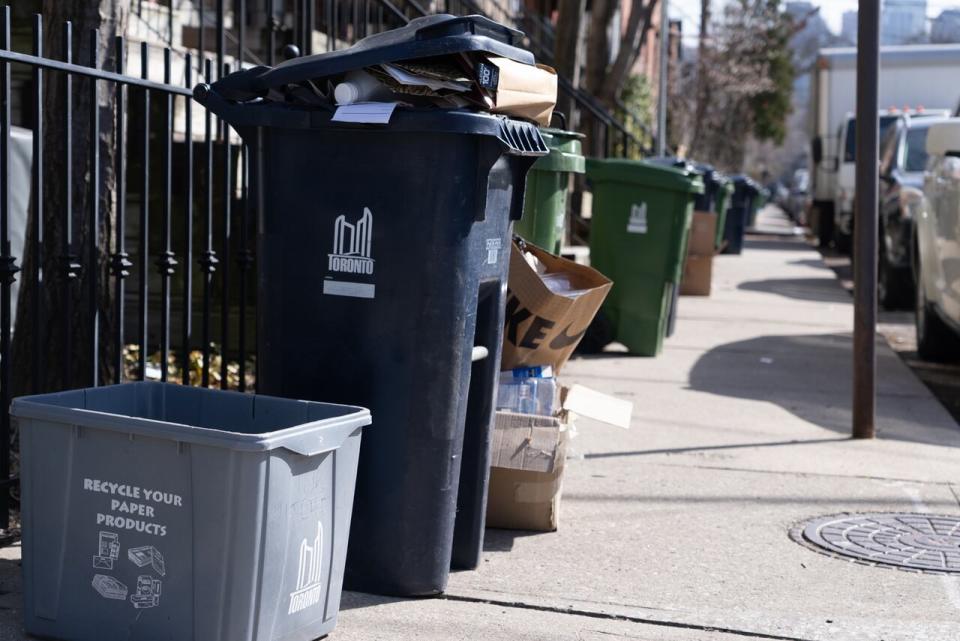 Ontario is in the midst of a transition that will make producers cover 100 per cent of the cost of blue box collection systems. Until this transition, municipalities had split the cost with industry 50-50. (Martin Trainor/CBC - image credit)