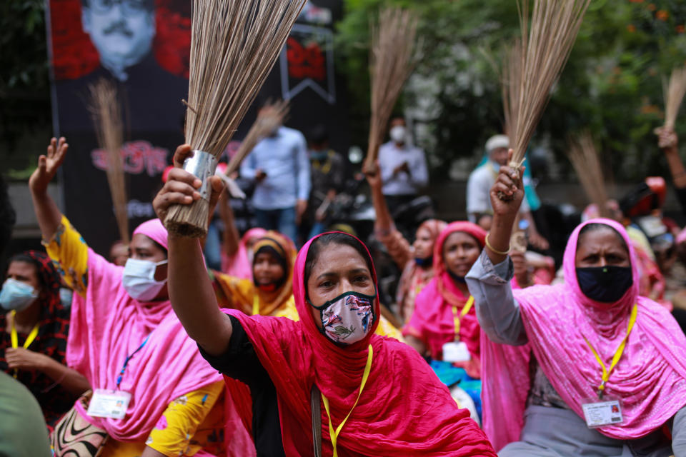Garment worker protest demanding their due wages in front of the Labour Bhaban in Dhaka, Bangladesh on September 7, 2020. - PHOTOGRAPH BY Rehman Asad / Barcroft Studios / Future Publishing (Photo credit should read Rehman Asad/Barcroft Media via Getty Images)