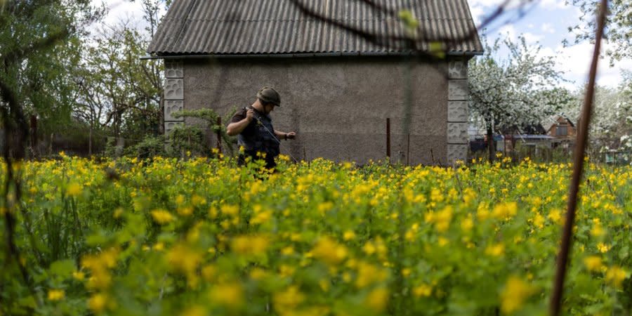 Demining in the Borodyanka area of Kyiv region after its liberation from the Russian occupiers, May 16, 2022