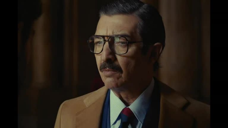 Ricardo Darín como el fiscal Julio César Strassera en Argentina, 1985