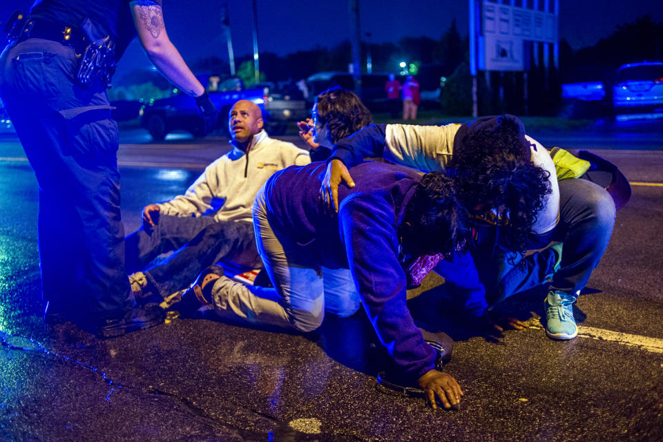 Fast-food workers protest in Flint, Mich.