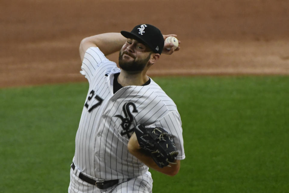 Chicago White Sox starting pitcher Lucas Giolito delivers during the first inning of a baseball game against the Pittsburgh Pirates, Tuesday, Aug. 25, 2020, in Chicago. (AP Photo/Matt Marton)