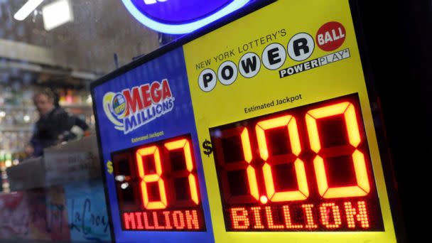 PHOTO: The Powerball jackpot of 1 billion dollars is advertised in a store in New York City, Oct. 31, 2022. (Andrew Kelly/Reuters)