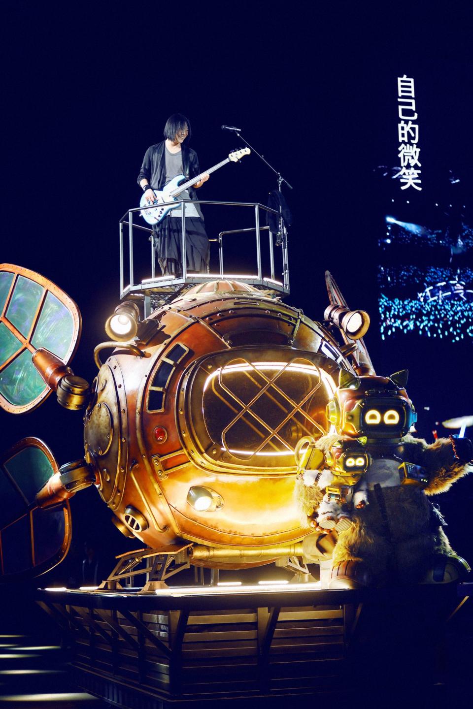 魔法世界的喵星人的大飛球也在《回到那一天》演唱會登場。（相信音樂提供）