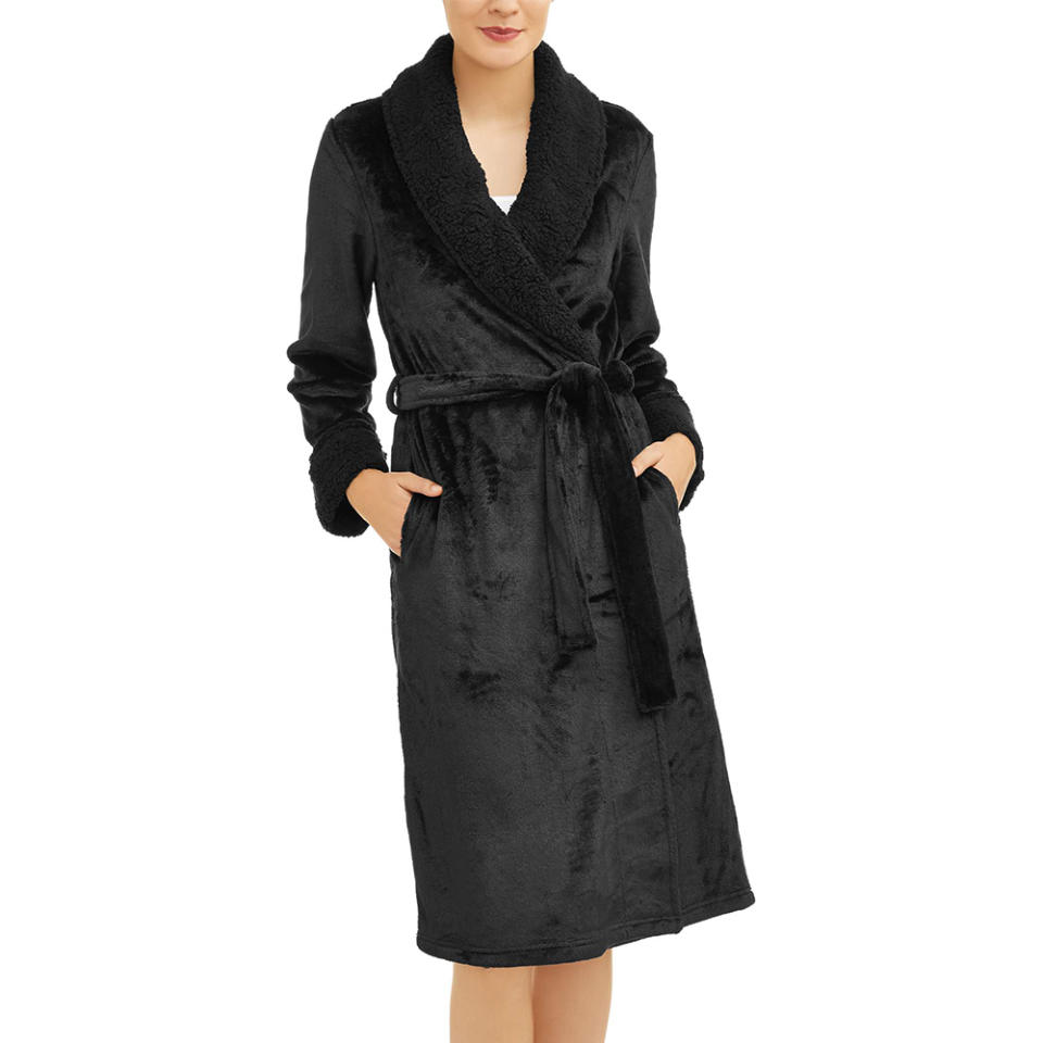 <p>Looking for the perfect cozy gift? Look no further than this top-rated, supersoft robe. It’s available in six colors and patterns, and we can’t think of anyone on your list who wouldn’t want this plush find.<br><strong><a rel="noopener" href="https://fave.co/2QM1hgK" target="_blank" data-ylk="slk:Shop it;elm:context_link;itc:0;sec:content-canvas" class="link ">Shop it</a>:</strong> $20, <a rel="noopener" href="https://fave.co/2QM1hgK" target="_blank" data-ylk="slk:walmart.com;elm:context_link;itc:0;sec:content-canvas" class="link ">walmart.com</a> </p>