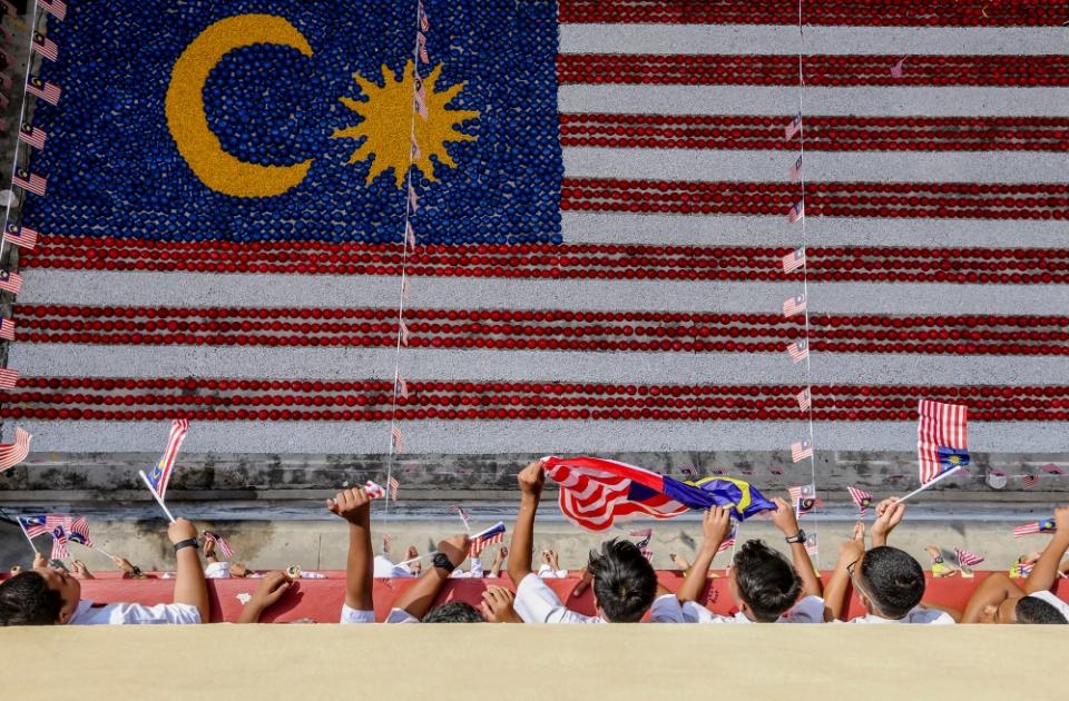 Malaysians have always deserved better than what we have got before, and even more now. — Picture by Firdaus Latif