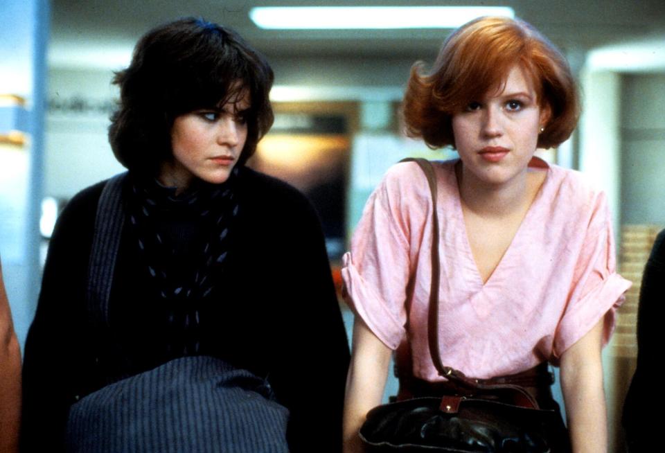 Ally Sheedy sits next to Molly Ringwald.