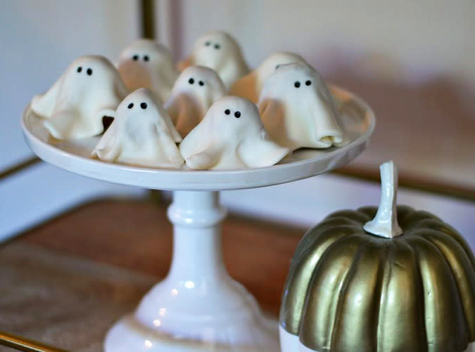 No-Bake Ghost Cookies