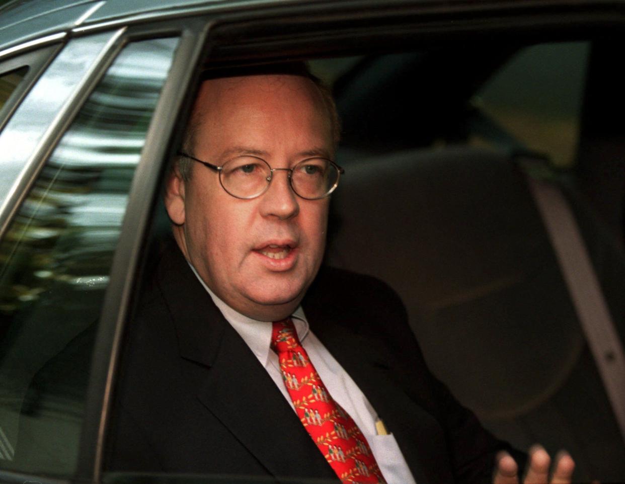 Independent Counsel Kenneth Starr in 1998. (AP Photo/Khue Bui)